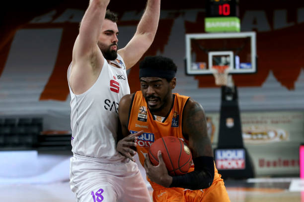 外界对他的 外界对他的